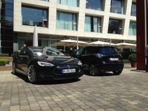Tesla_Model_S_Renault_ZOE Tesla_Model_S_Renault_ZOE