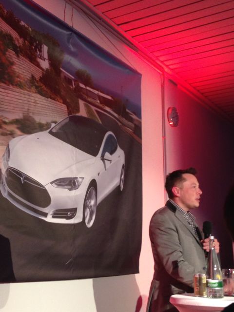 Elon_Musk_Tesla-Motors