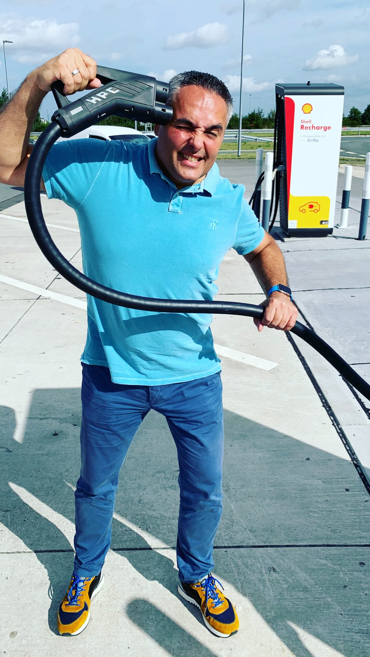 Ist der Wertverlust bei Elektroautos ein Problem? 😱 

#Elektroauto #Strombock #Autokauf