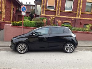 Renault_ZOE_schwarz_Seite