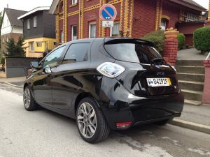 Renault_ZOE_schwarzt_Hinten