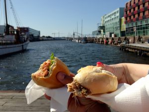 Bremerhaven_Krabbenbroetchen_Bratheringbroetchen