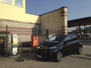 Renault_ZOE_RWE-Ladestation_Unna