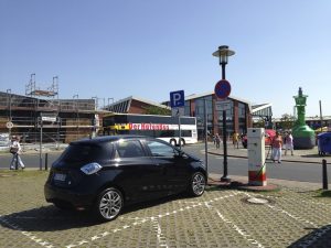 Renault_ZOE_SWB-Ladestation_Bremerhaven