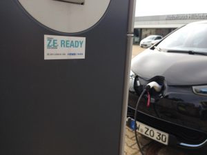 Renault_ZOE_RWE-Ladestation
