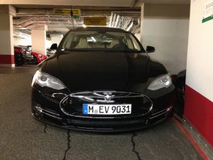 Tesla_Model-S_vorne