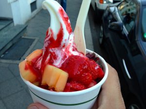 Yomaro_Frozen_Yoghurt