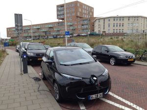 Scheveningen_Renault_ZOE_eLaad2