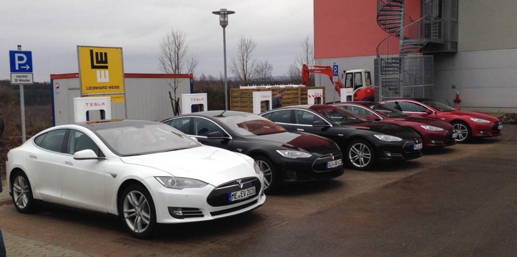 Tesla_Supercharger_Wilnsdorf_Ladung