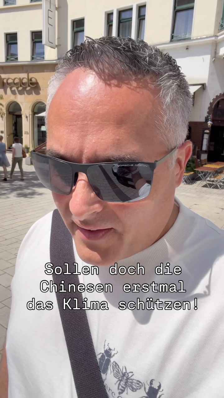 Soll doch China erstmal das Klima schützen! 🫣 

#China #Klimaschutz #Elektroauto