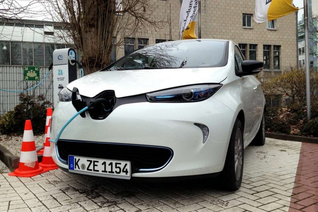 Renault_ZOE_Laden