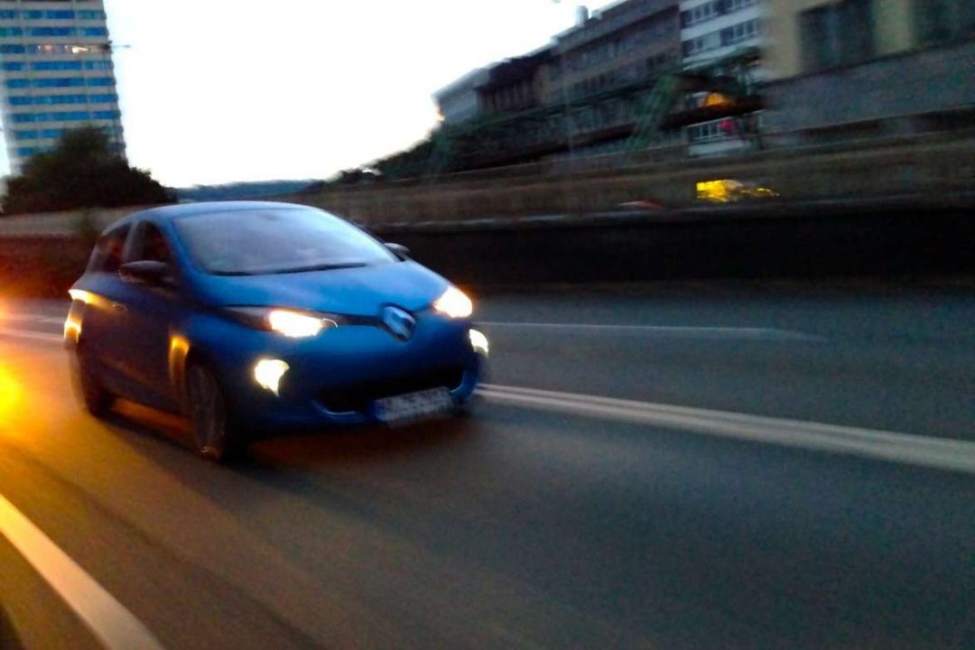 Renault_ZOE_blau_Wuppertal