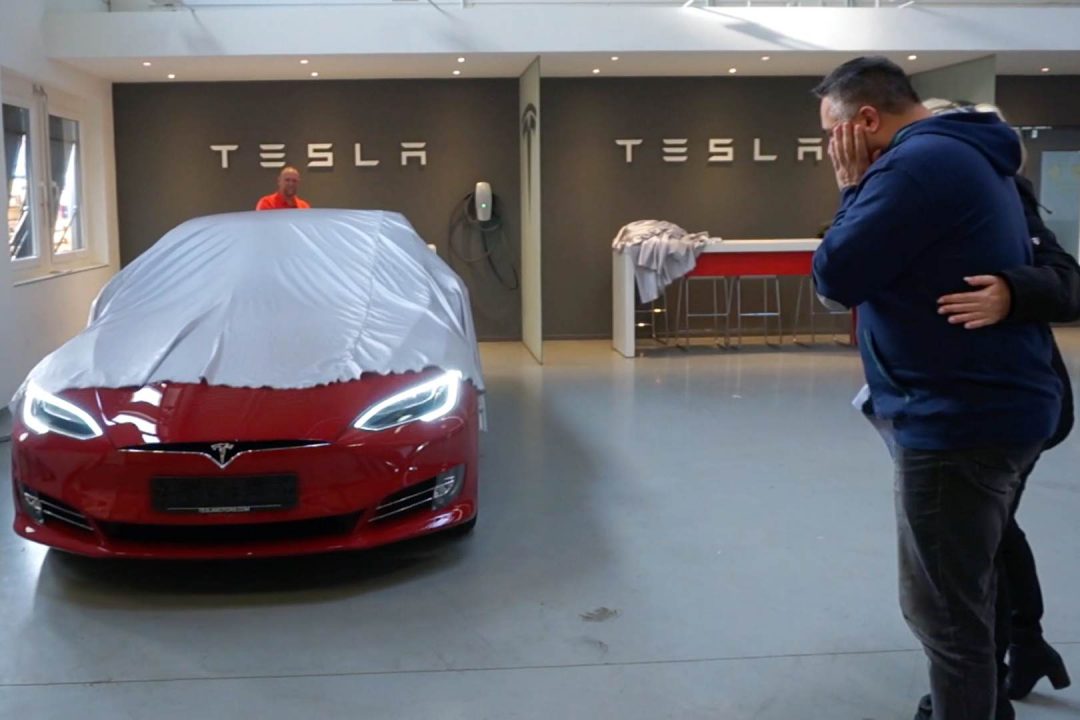 Auslieferung Tesla Model S