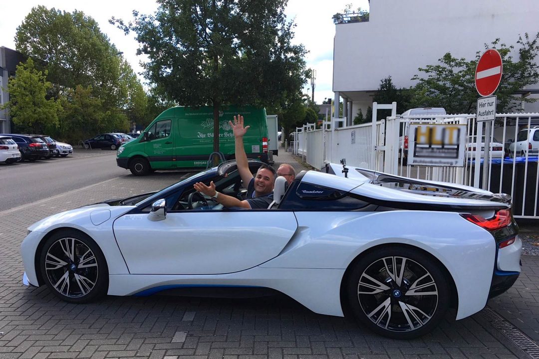 BMW i8 Roadster