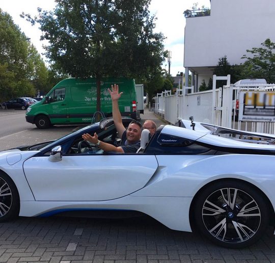 BMW i8 Roadster