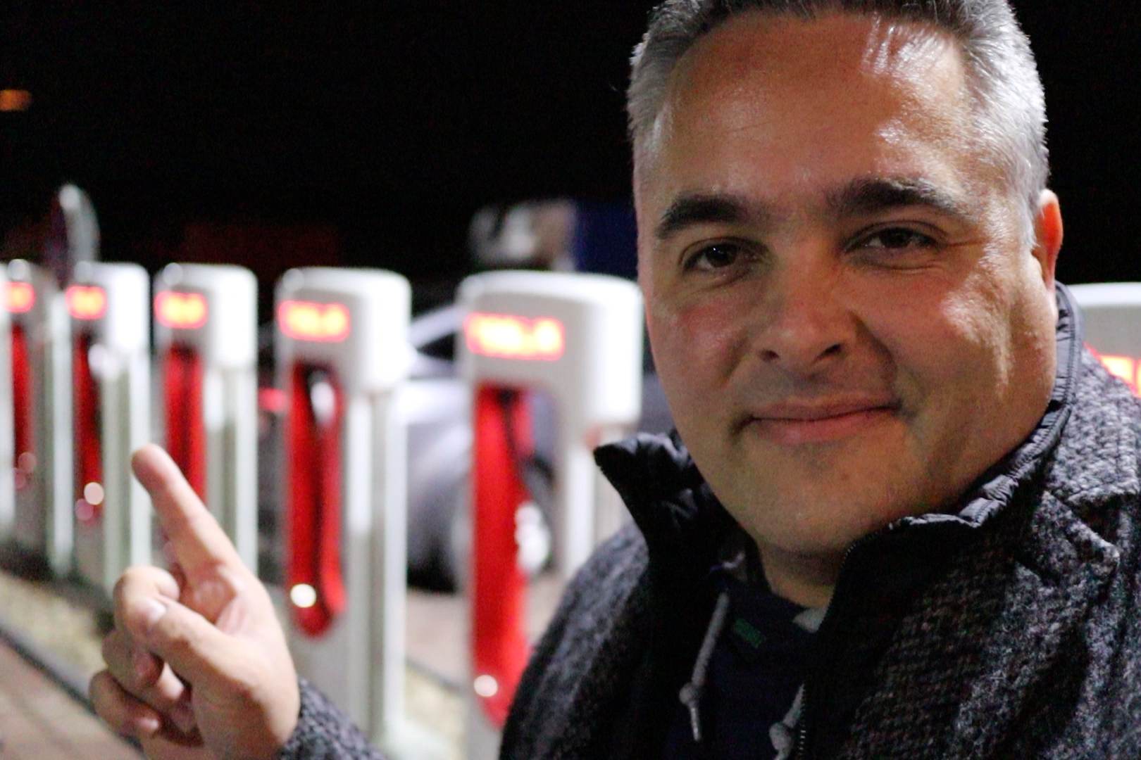 Aufbau Neuer Tesla Supercharger Und Defekte Allego UltraE Stationen In