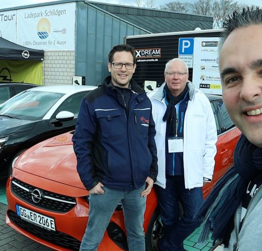 Opel Corsa-e Roadshow a, Ladepark Schildgen