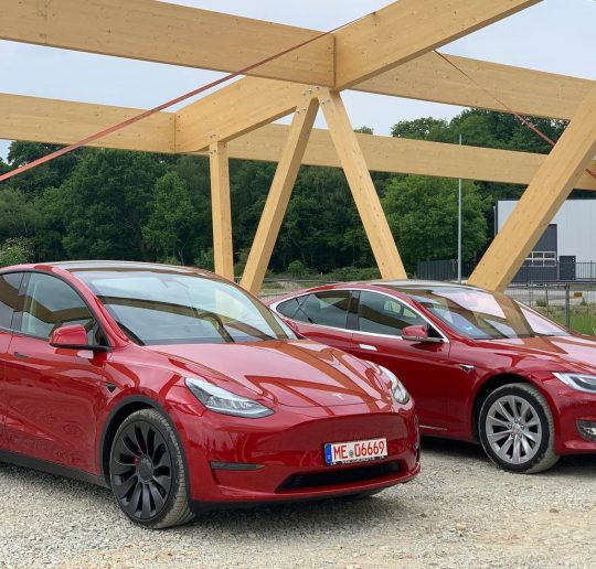 Tesla Model Y Probefahrt Test Fahrbericht Vergleich Tesla Model S