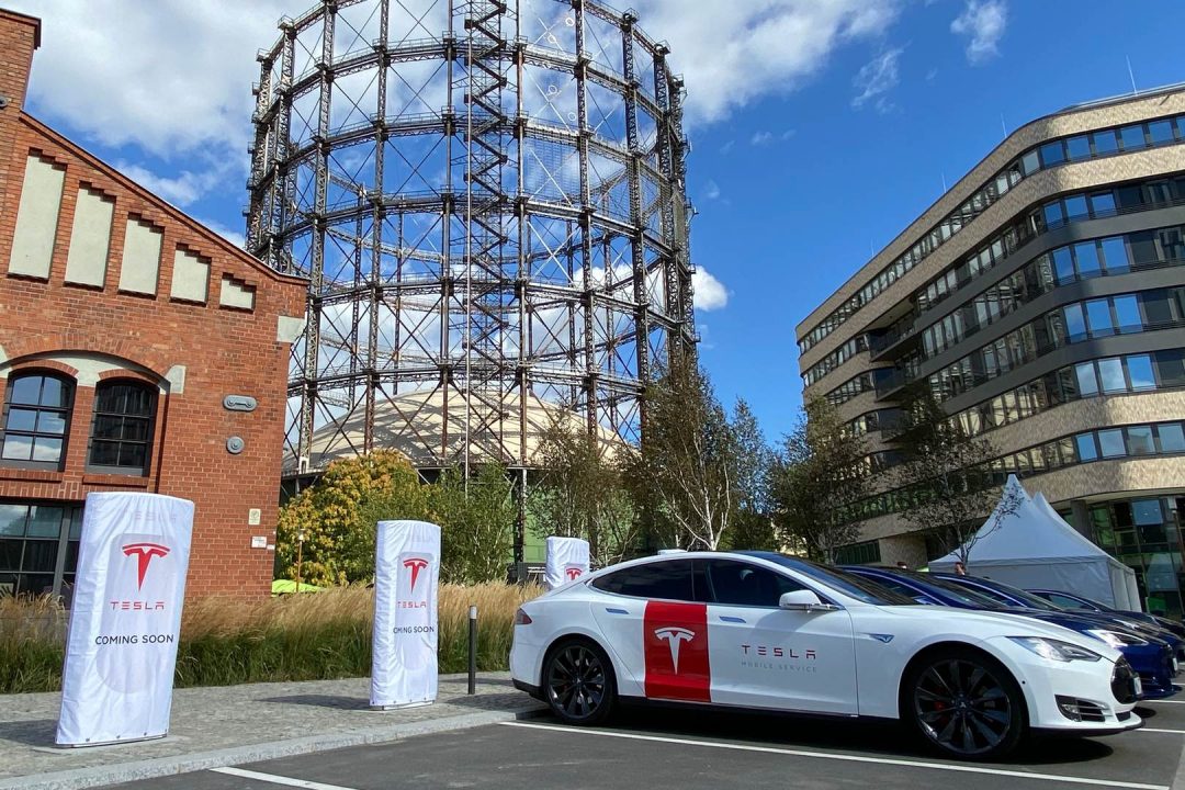 Tesla Urban Supercharger Berlin Eröffnung Peter Altmaier