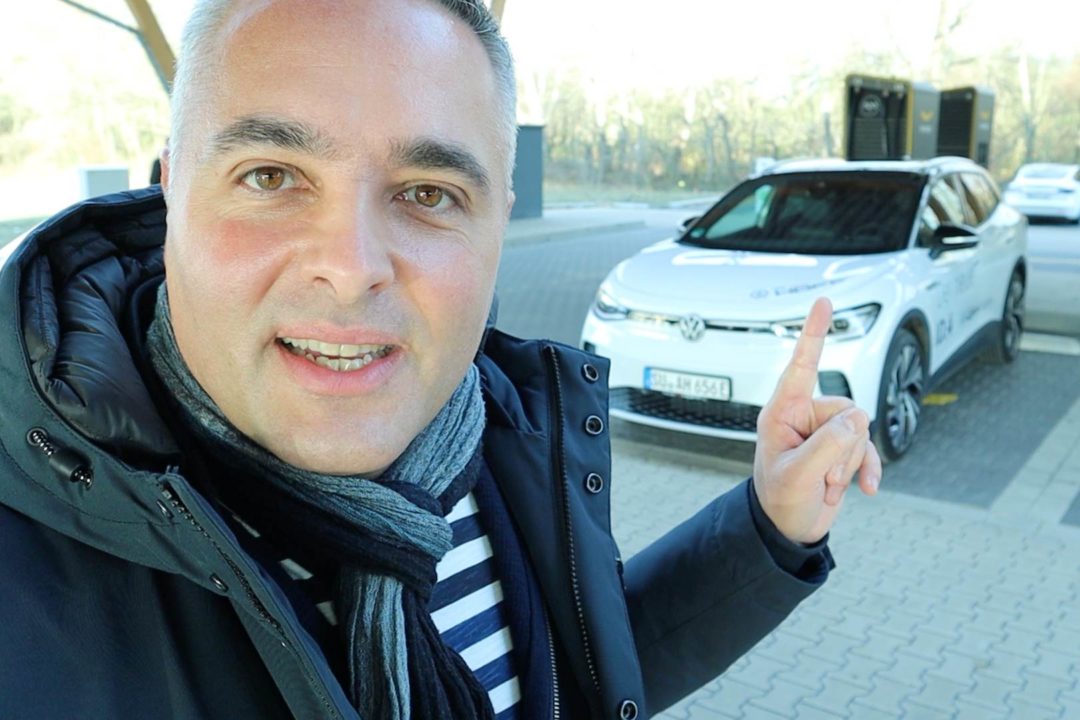 Probefahrt VW ID4 Elektroauto Autoverkäufer werden ihn lieben