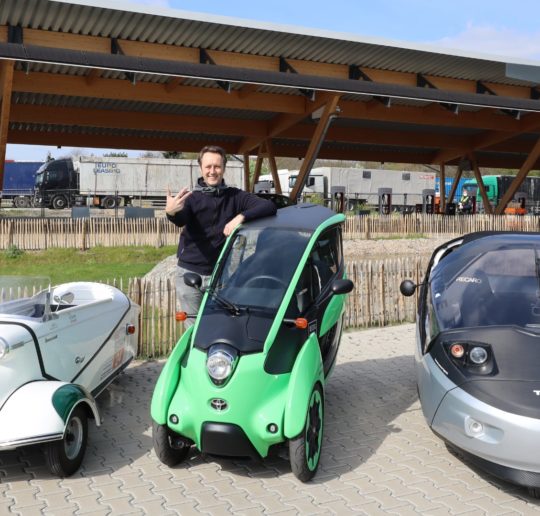 Betterschmitt Twike Toyota i-Road Elektroauto Dreirad Ladepark Hilden