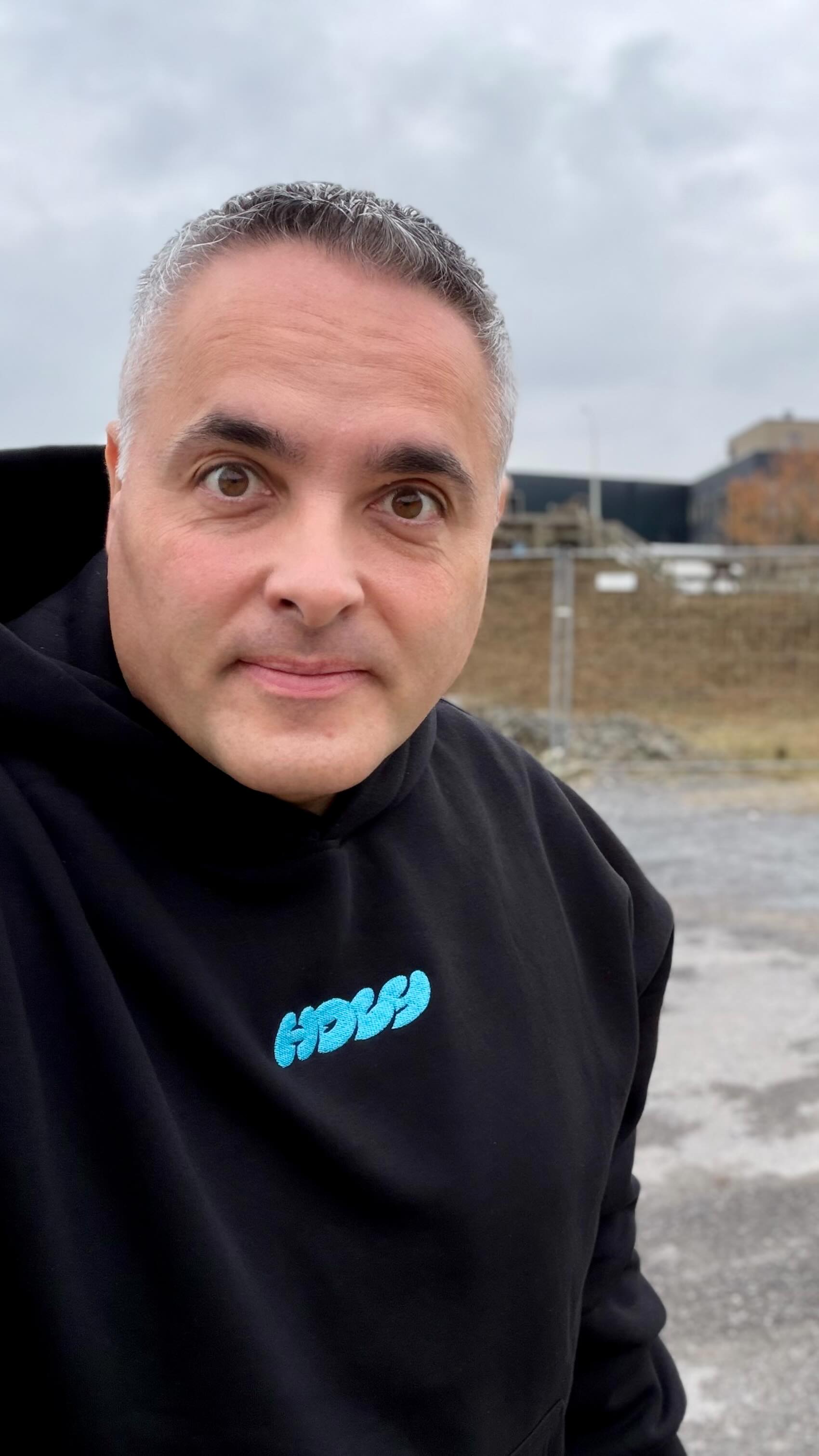 Geheime Aktivitäten am Ladepark Hilden! 😱

#Elektroauto #Ladepark #Hilden