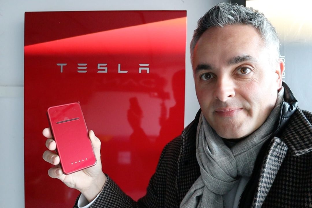 Tesla Powerbank Drahtloses tragbares Ladegerät 2 Qi Charger Smartphone iPhone Tesla Model 3