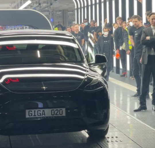 Tesla Giga4 Gigafactory 4 Elon Musk Olaf Scholz Dietmar Woidke Berlin Brandenburg Grünheide Eröffnung Model Y Performance