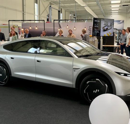 Lightyear 0 Solarcar Solar Auto Elektroauto Photovoltaik buzzingDANZEI DANZEI Lex Hoefsloot One