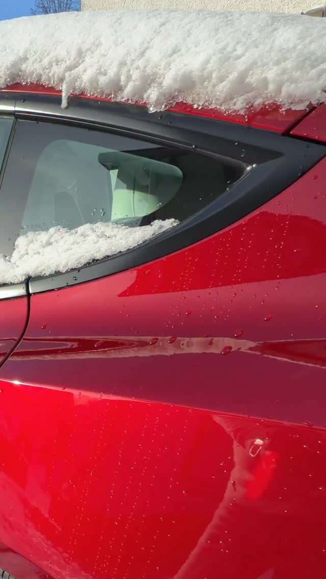 Mein Tesla mit Sommerreifen: So nah und doch fern! 😰 

#Tesla #Model3Performance #Winter