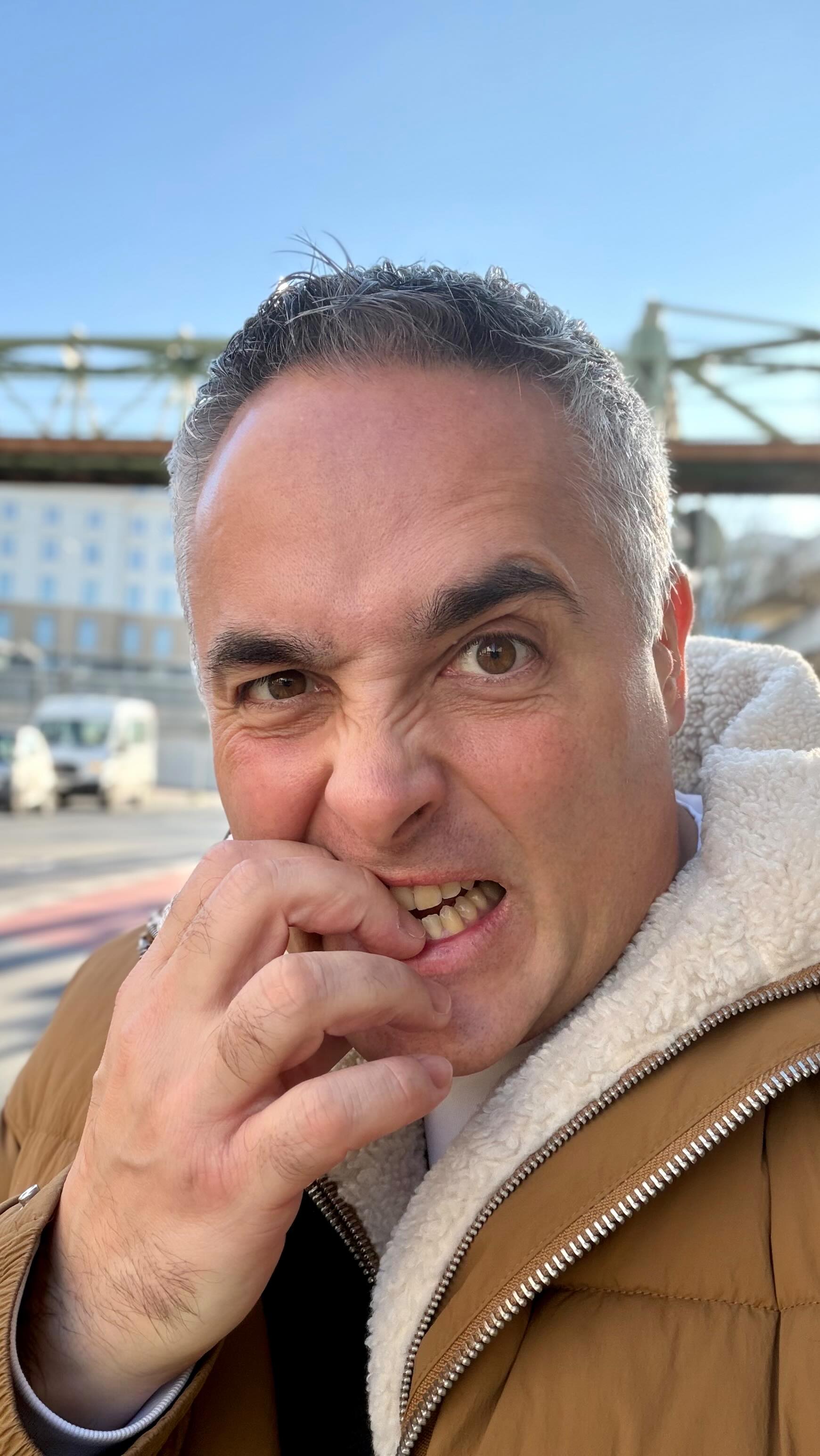 Wieso hat @hamidmossadegh Angst vor Elektroautos? 😱 

#FakeNews #Elektroauto #HamidMossadegh