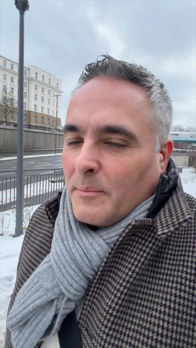 Ich werfe Autos nach 3 Jahren immer weg! 🤪 
@ani.wald 

#Tesla #Elektroauto #Umwelt