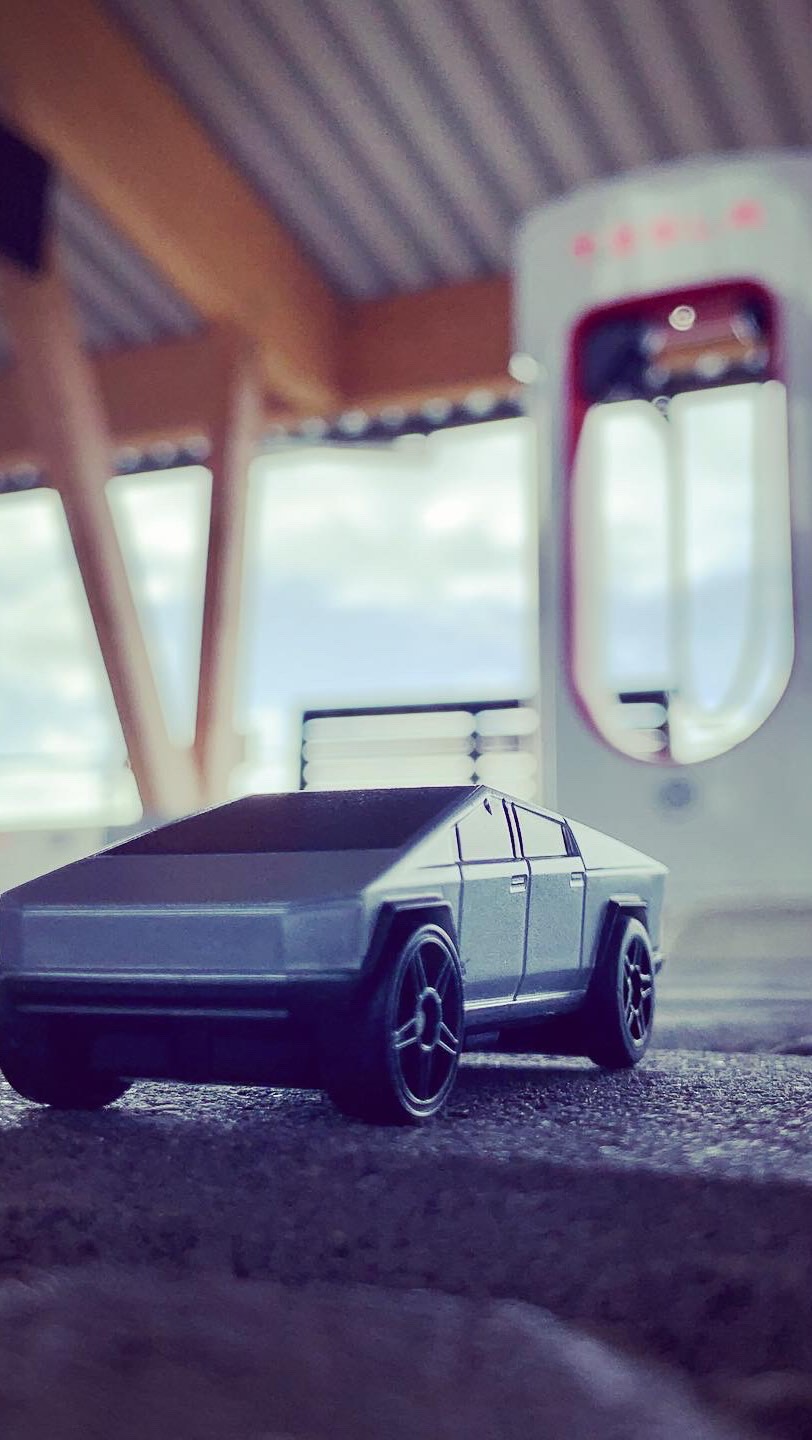 Elektroauto über Nacht leer gesaugt? 😱 

#Energiewende #Elektroauto #V2G