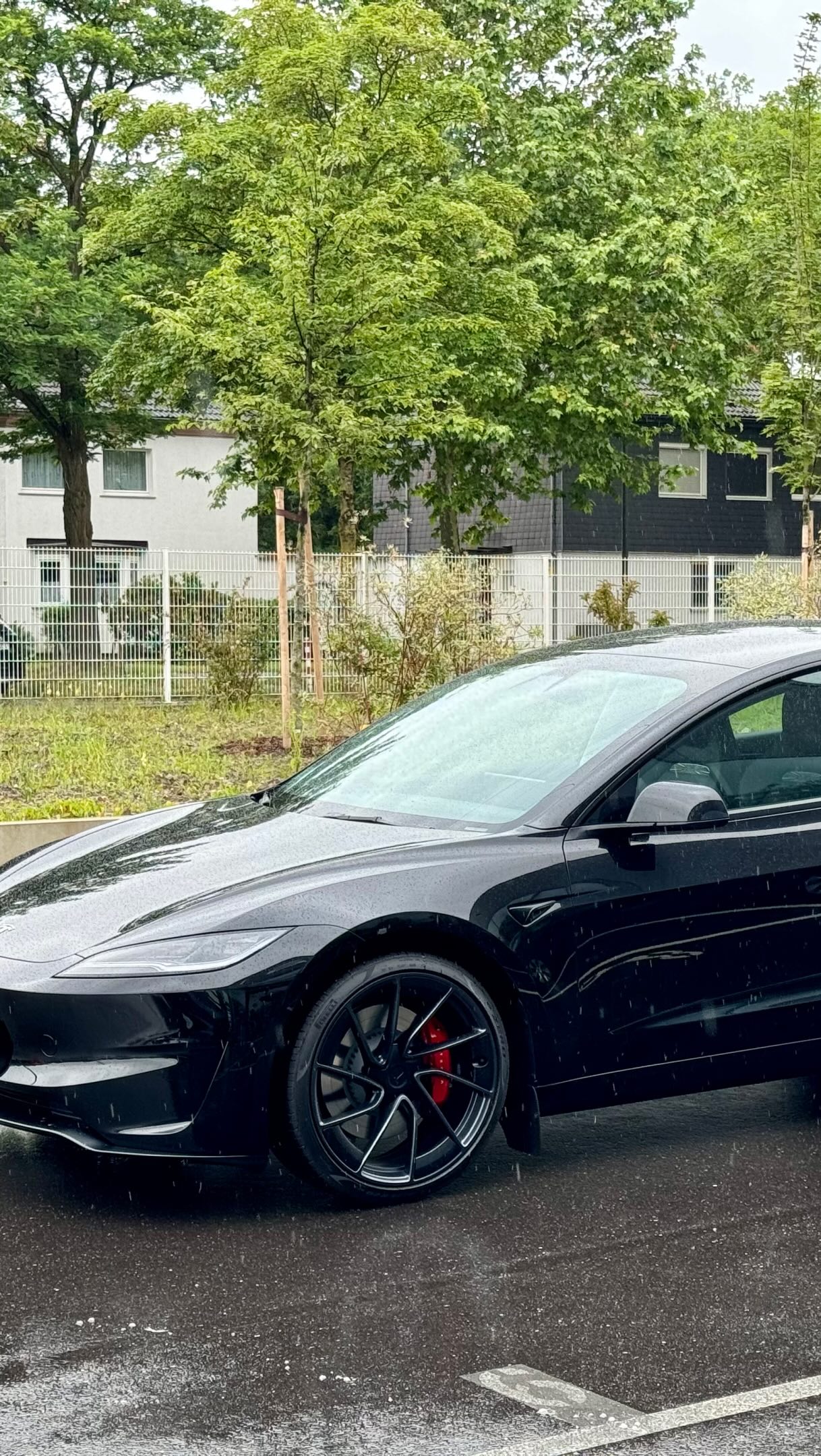 Wofür soll Tesla FSD gut sein? 😨 
Warum sollte man autonom fahren wollen?

#Tesla #FSD #Strombock